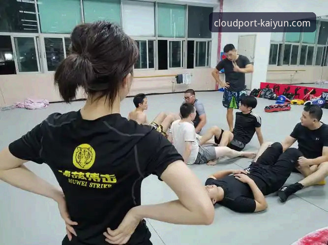 kaiyun活动中心对比 KAIYUN体育官网深度评测:蒋林静夺冠背后的训练逻辑与平台观赛体验